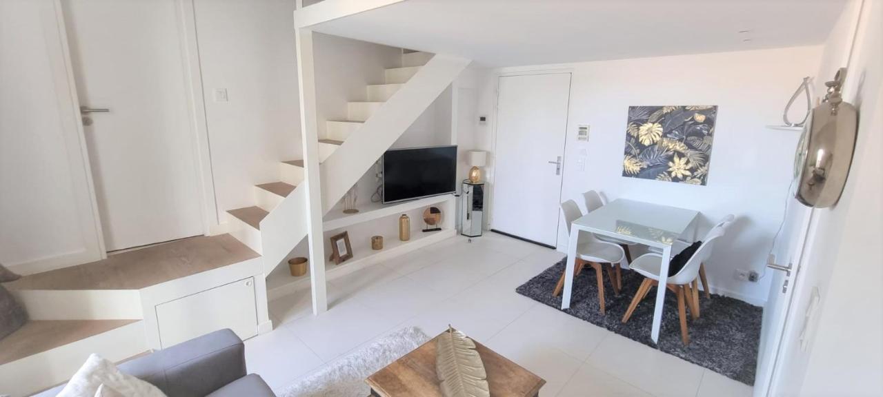 Apartment R.d.v. Center *